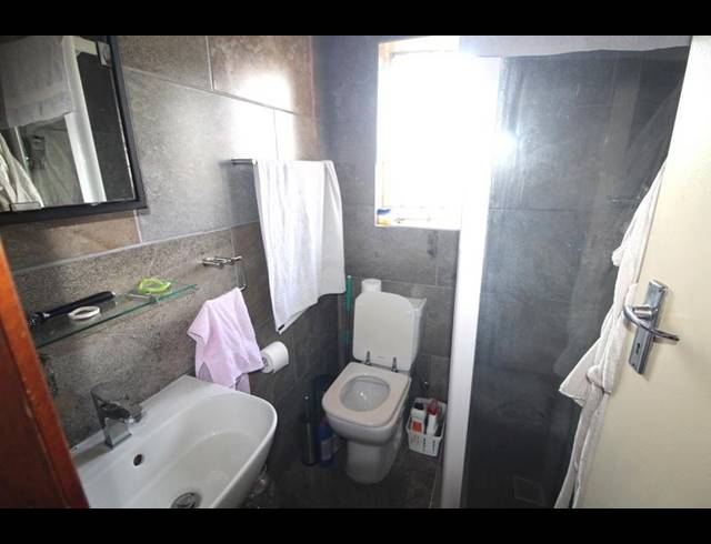 3 BEDROOM APARTMENT FOR SALE IN MALVERN